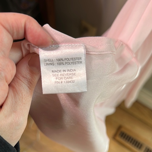 CLOSET CLOSING!! Elegant Pink Sleeveless Maxi Dress - Picture 4 of 7